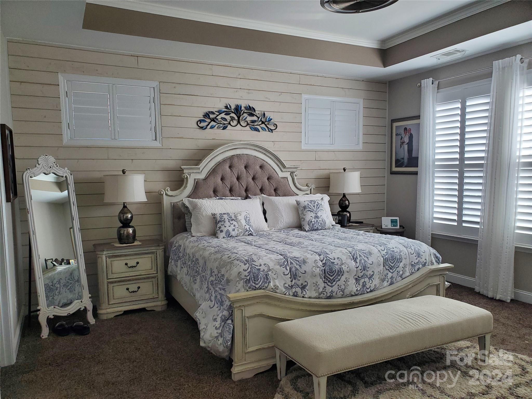 Cobblestone Manor - Residential