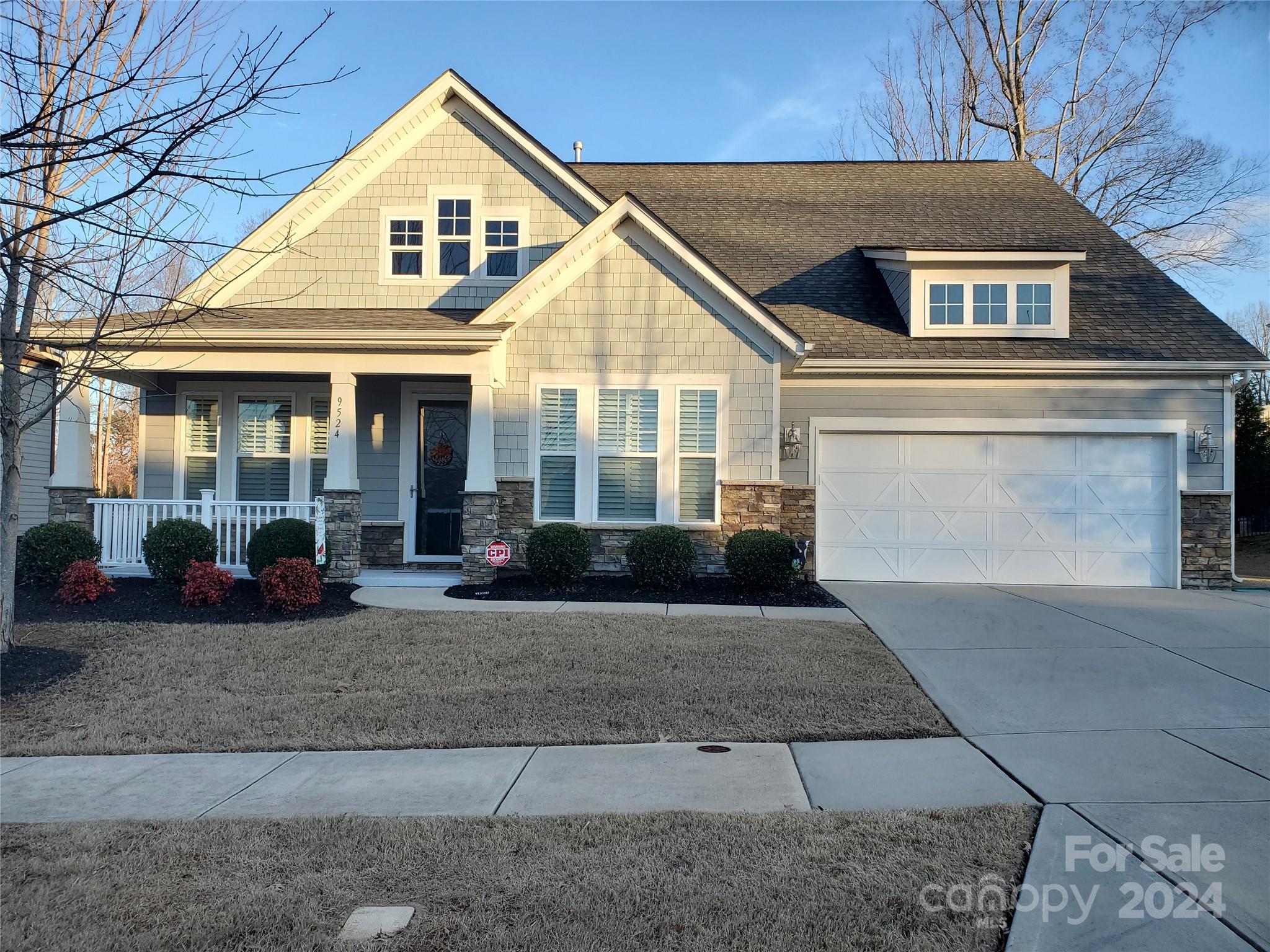 Cobblestone Manor - Residential