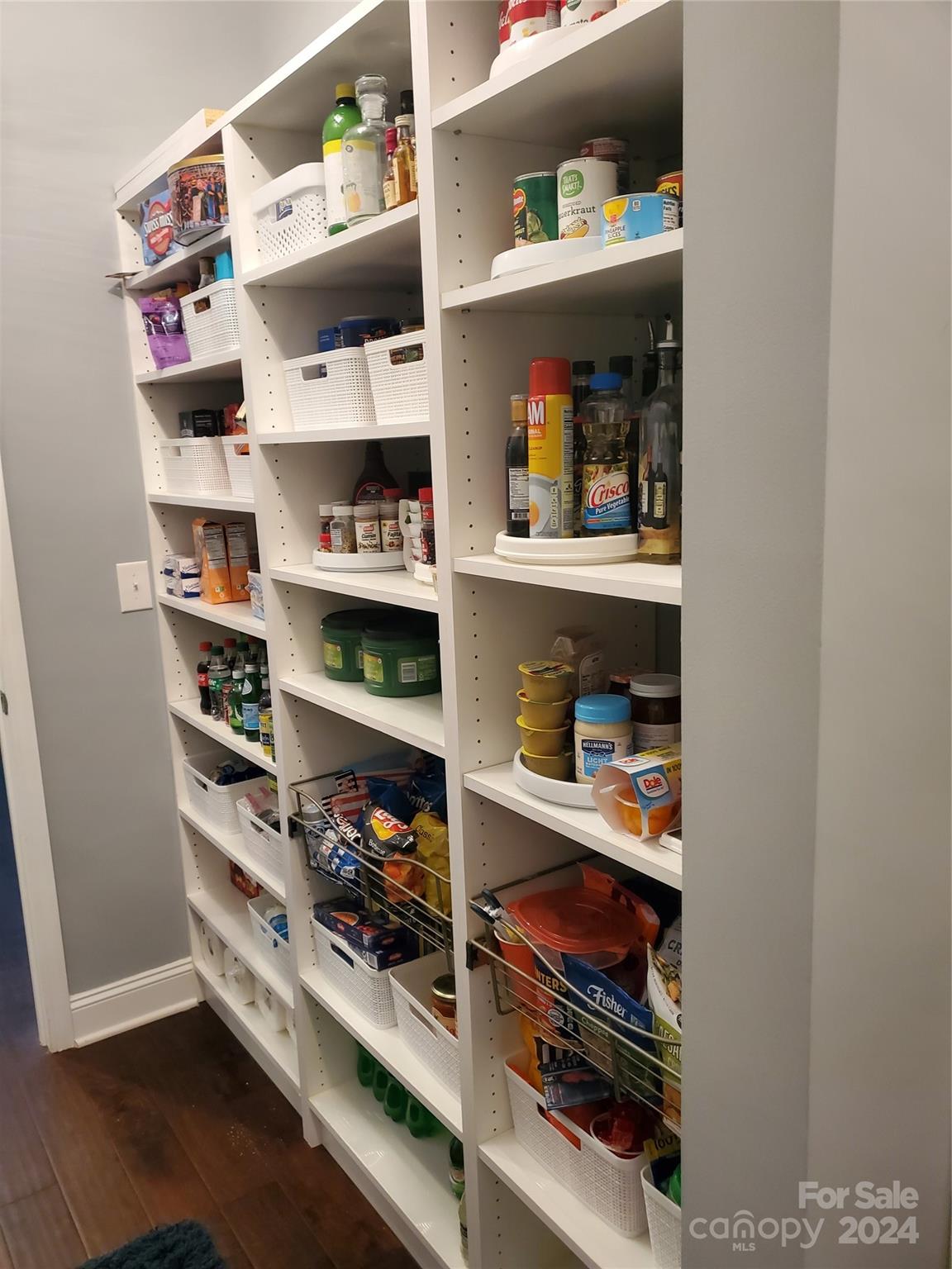 Cobblestone Manor - Residential