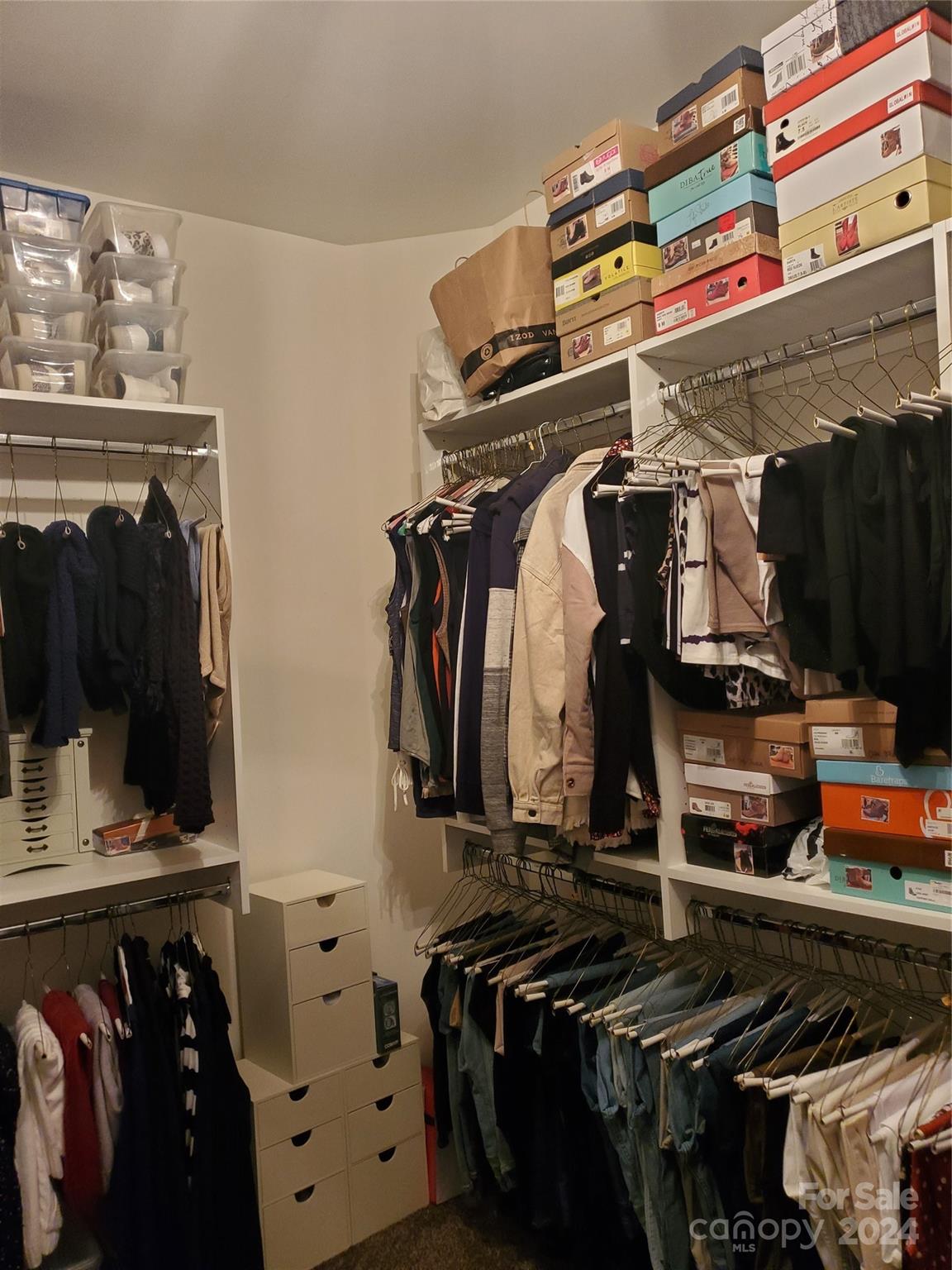 Cobblestone Manor - Residential