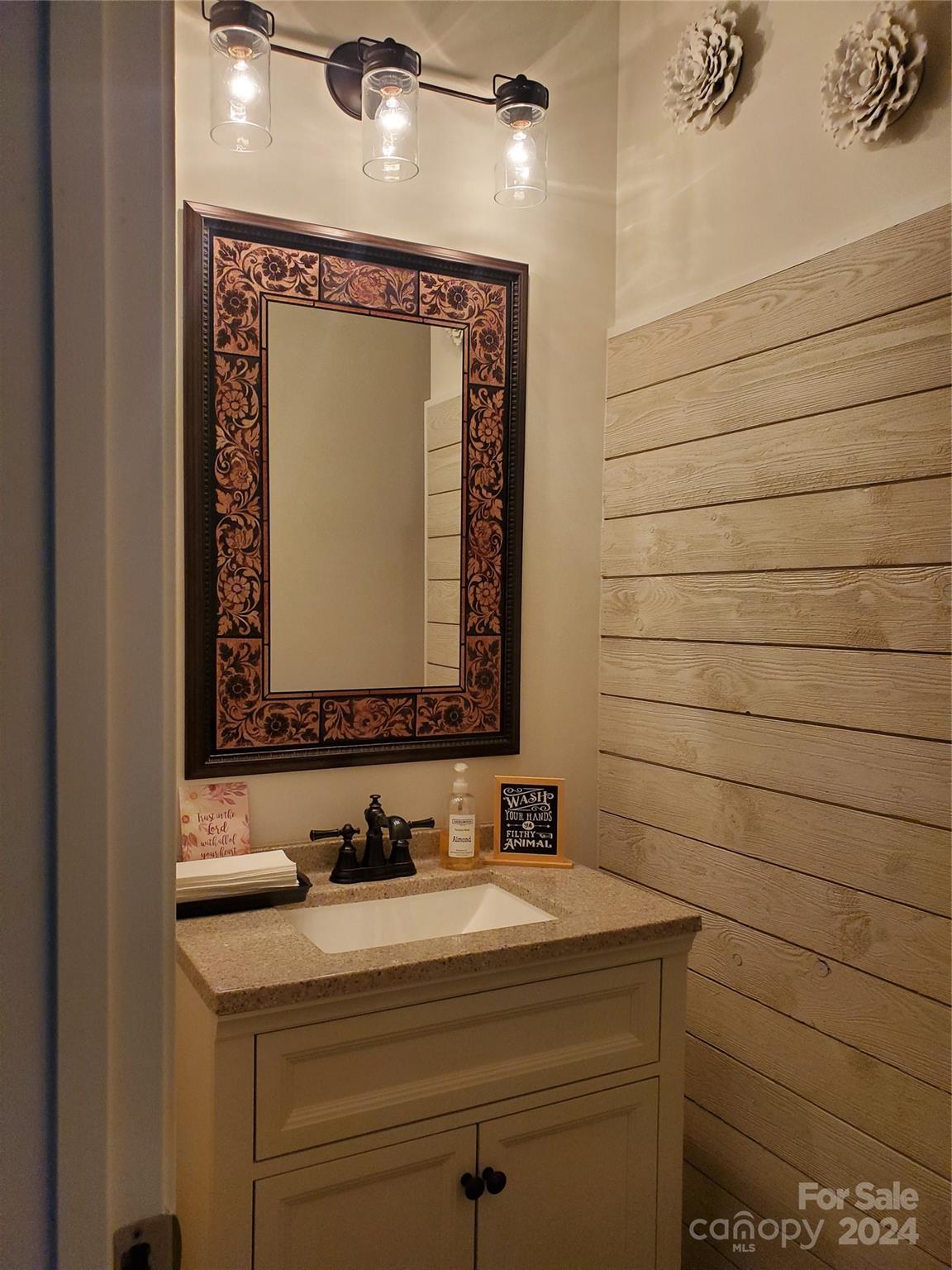 Cobblestone Manor - Residential