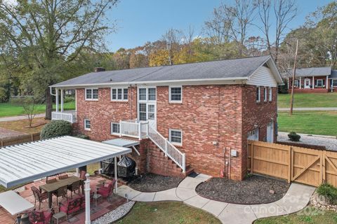 A home in Conover