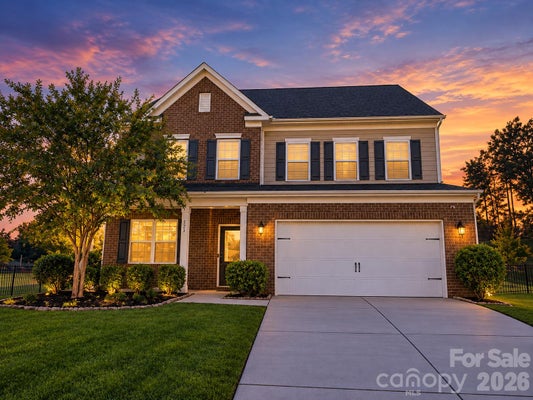 9325 BEECROFT VALLEY DR, HUNTERSVILLE, NC 28078 - Image d23ee3e07cdb055bca8caf540a1ce097/3833369596