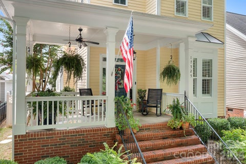 Photo of 17525 Calverton Road, Huntersville, NC 28078 (MLS # 4413814)