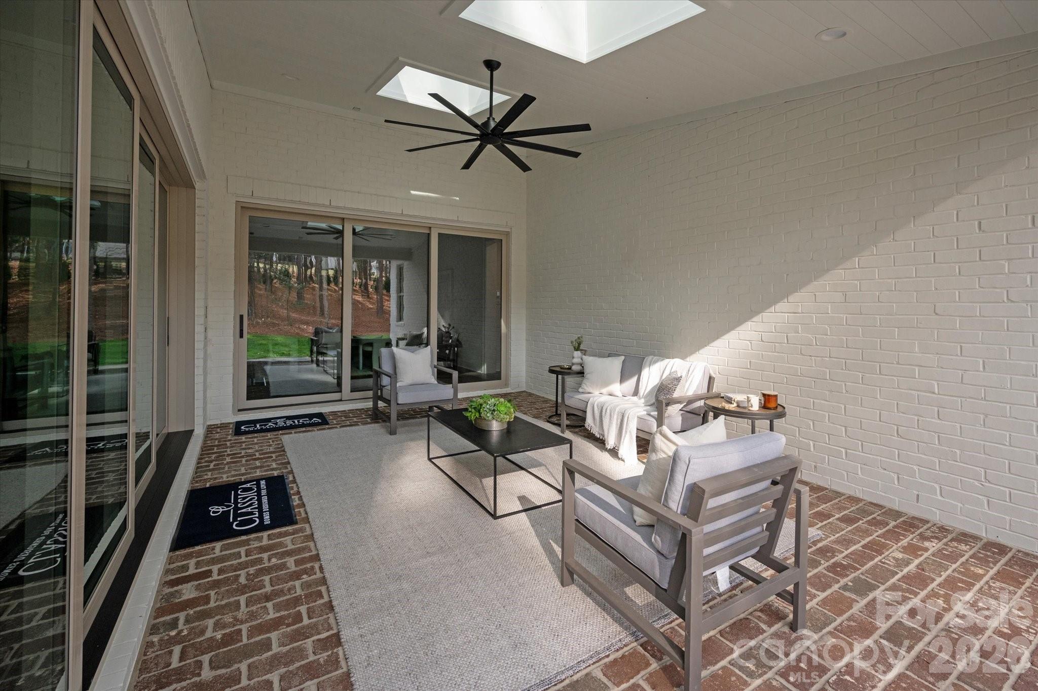 Riverchase Estates - Residential