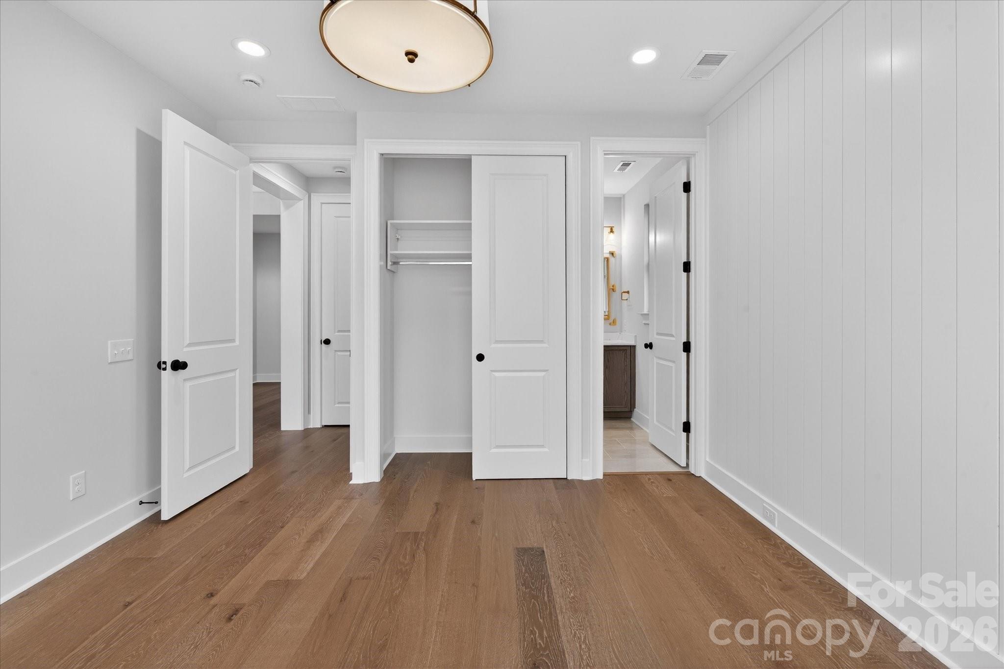 Riverchase Estates - Residential