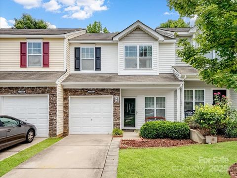 13909 Singleleaf Lane Charlotte NC 28278
