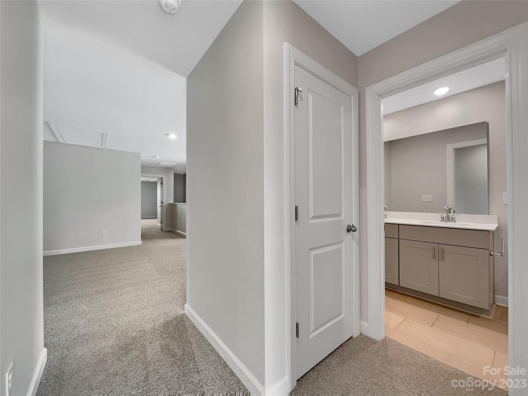 Larkhaven Hills - Residential