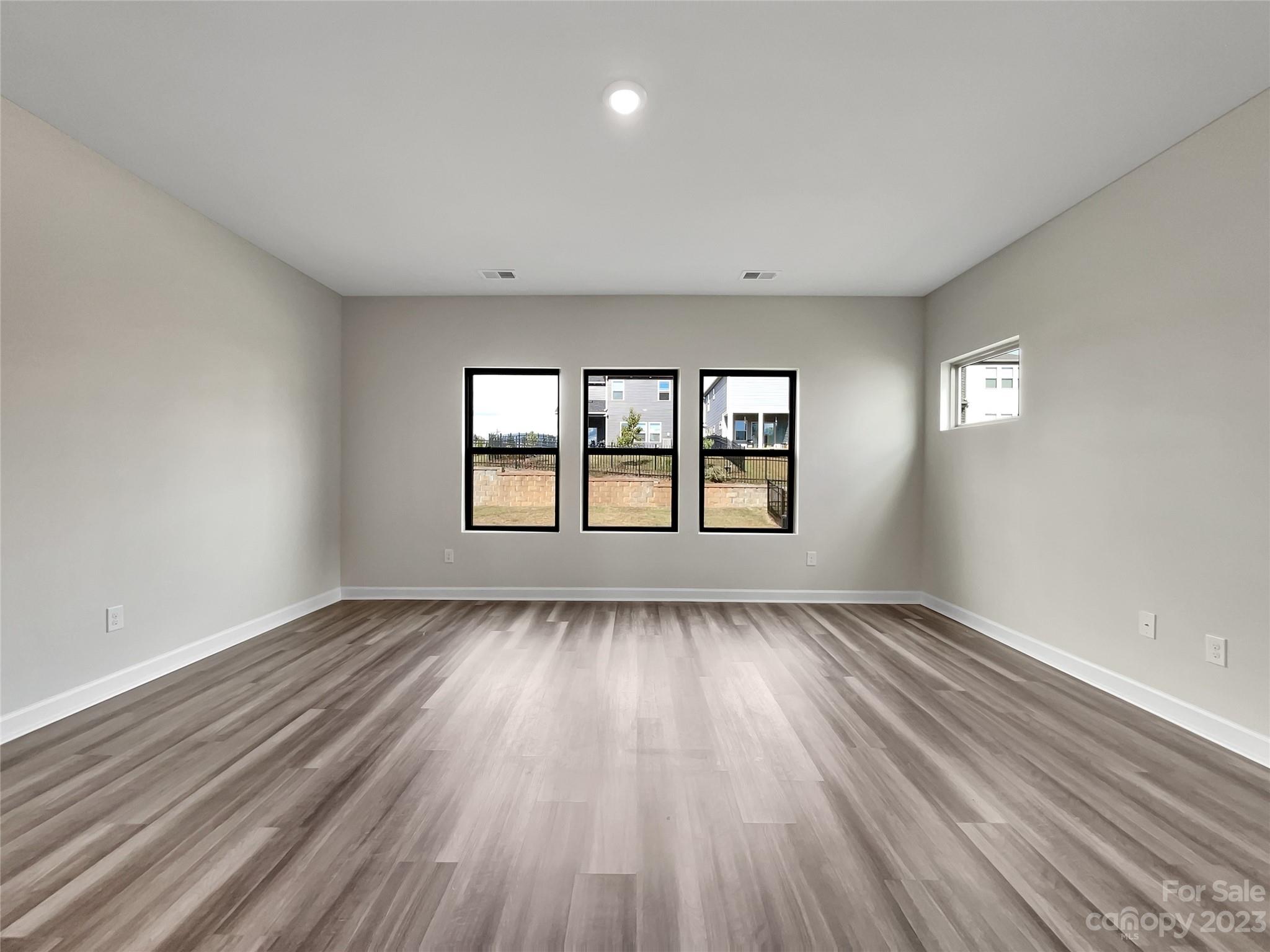 Larkhaven Hills - Residential