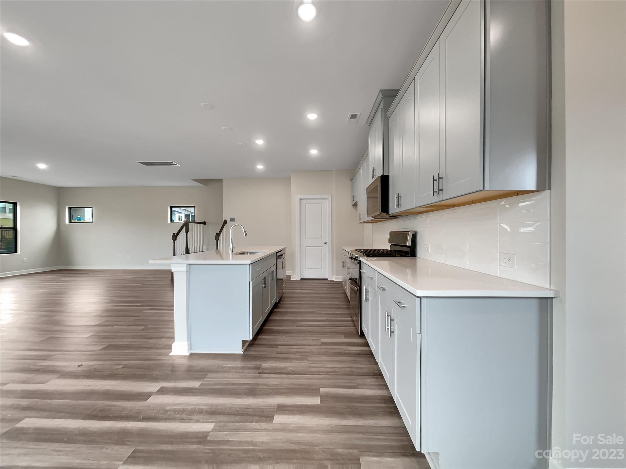 Larkhaven Hills - Residential