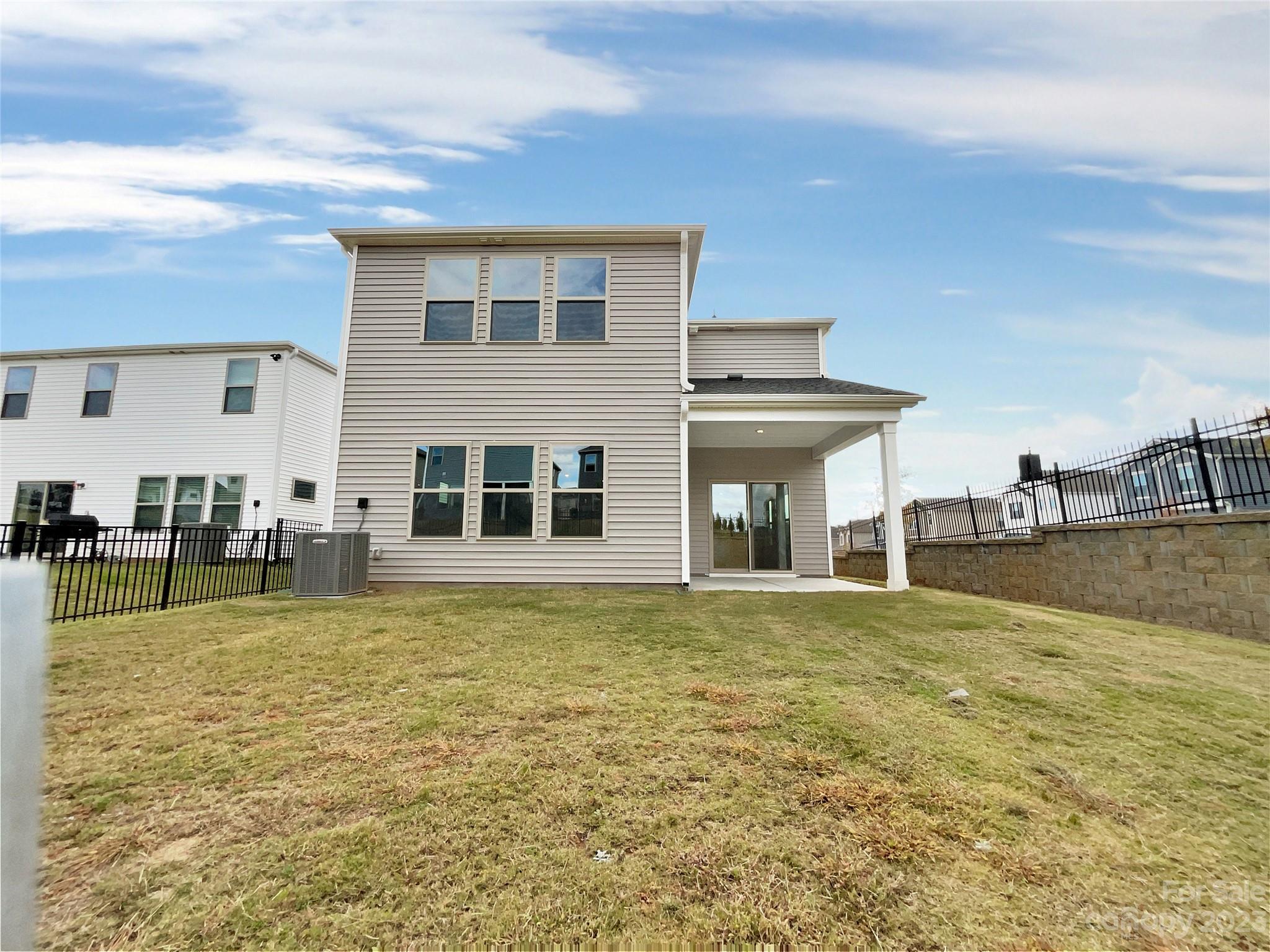 Larkhaven Hills - Residential