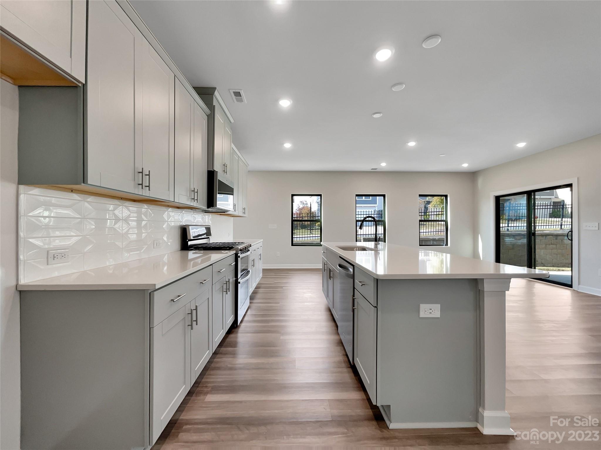 Larkhaven Hills - Residential