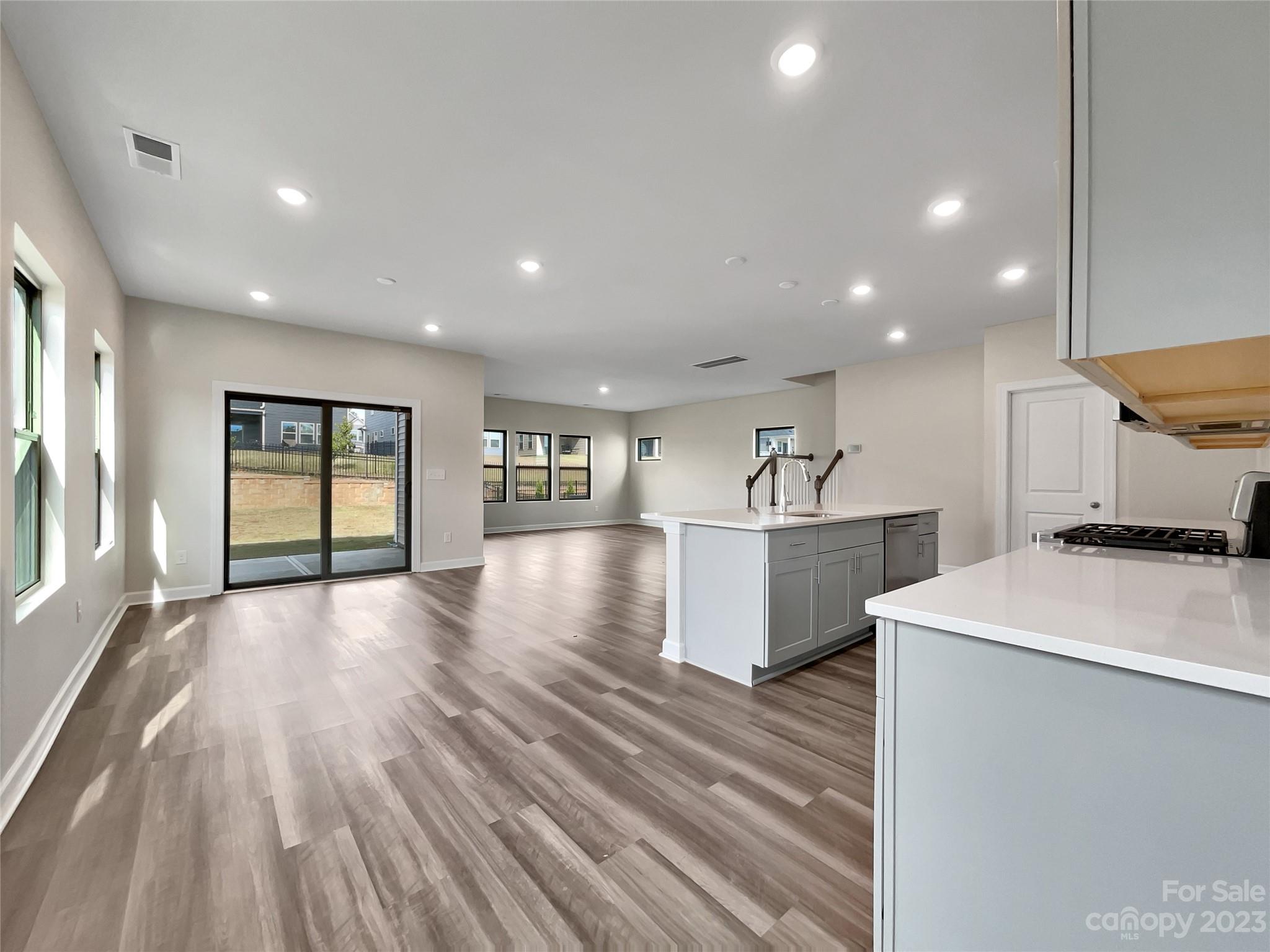 Larkhaven Hills - Residential