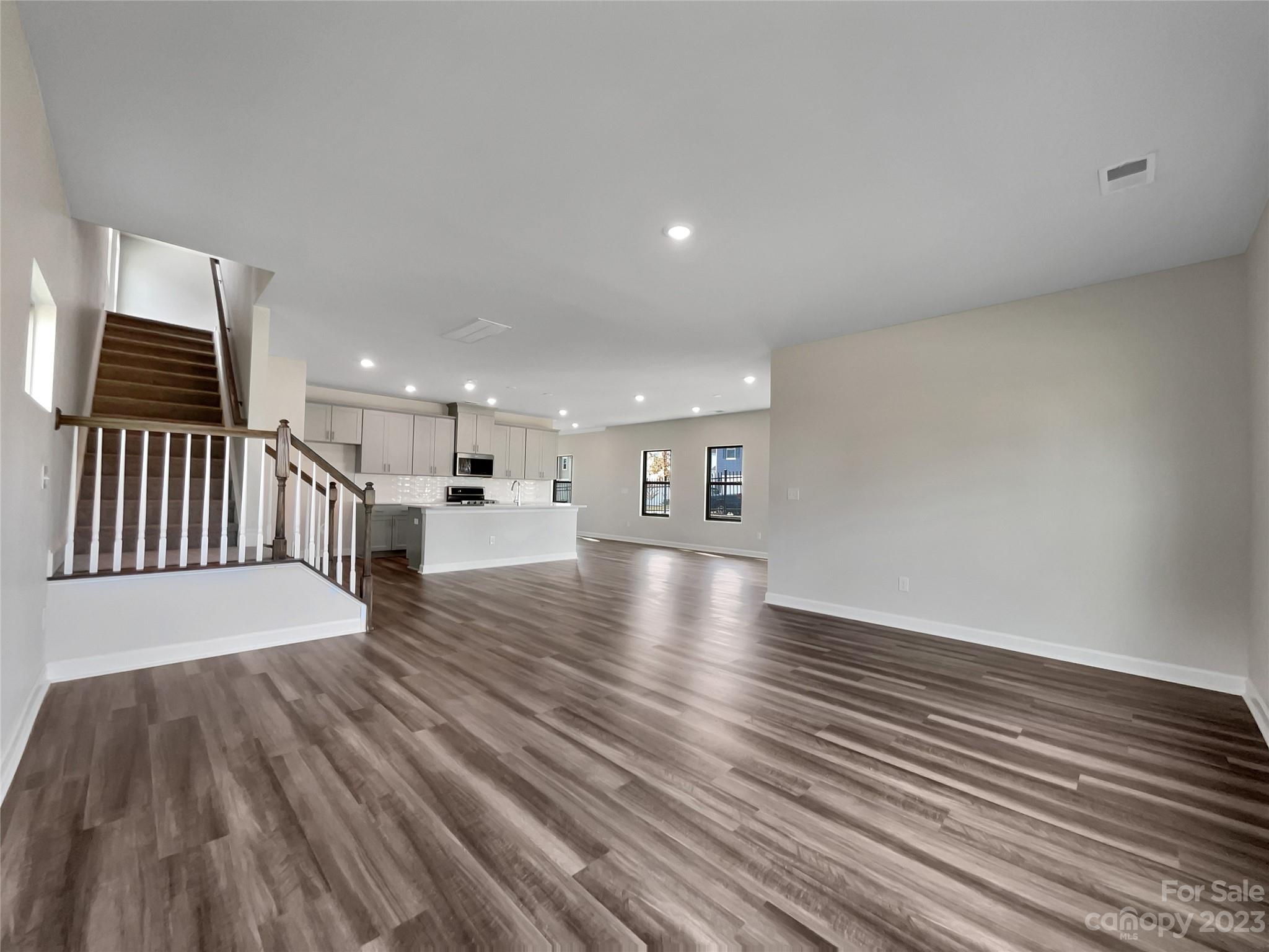 Larkhaven Hills - Residential