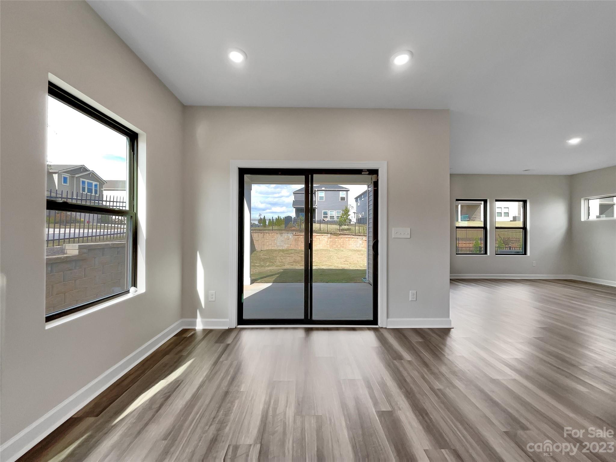 Larkhaven Hills - Residential