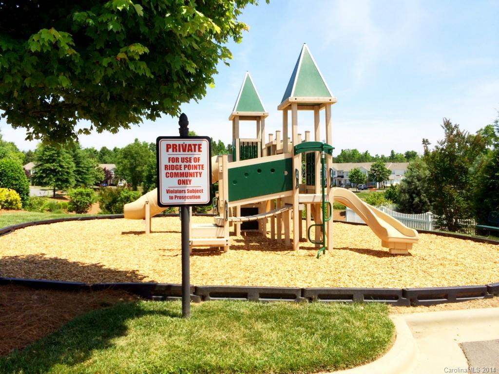 Ridge Pointe - Residential