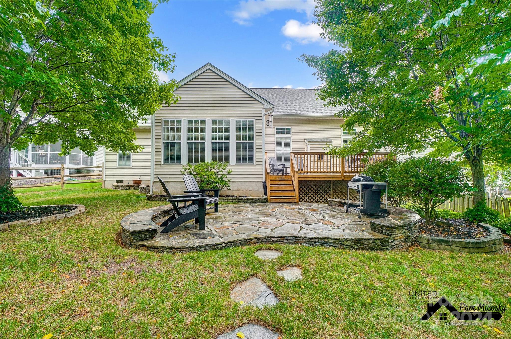 Glen Laurel - Residential