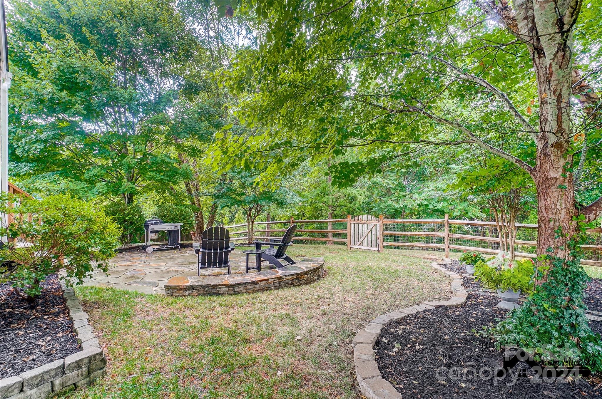 Glen Laurel - Residential