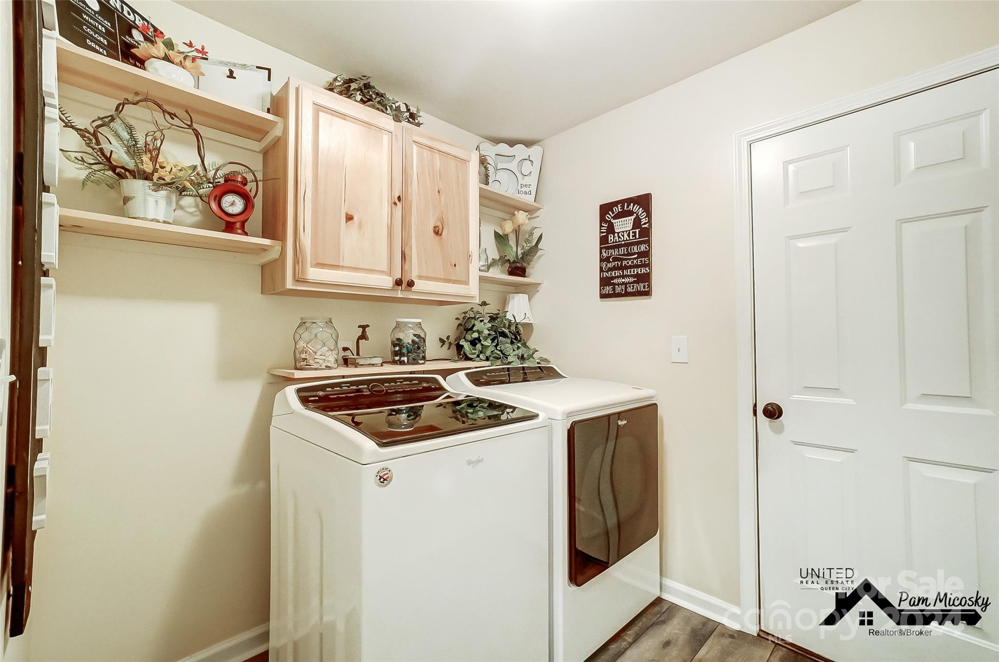 Glen Laurel - Residential