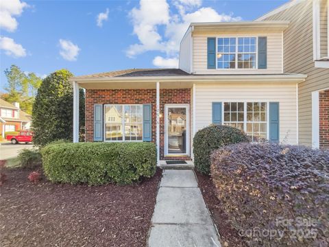 12616 Tucker Crossing Lane Charlotte NC 28273