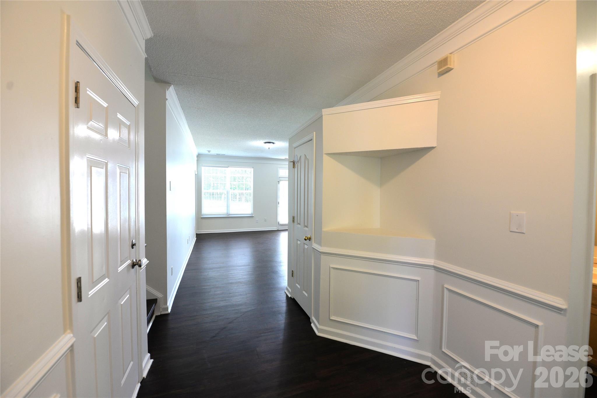 6043 Shining Oak Lane