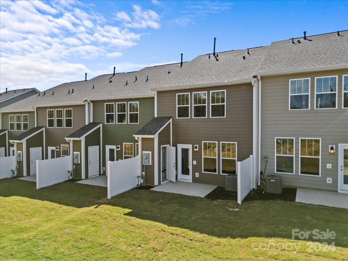 Gateway Village - Residential