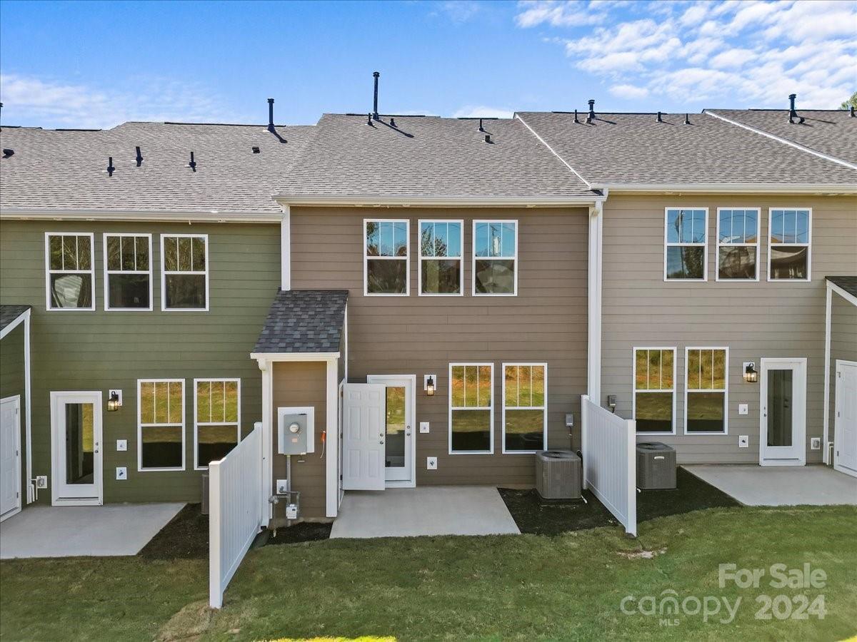 Gateway Village - Residential