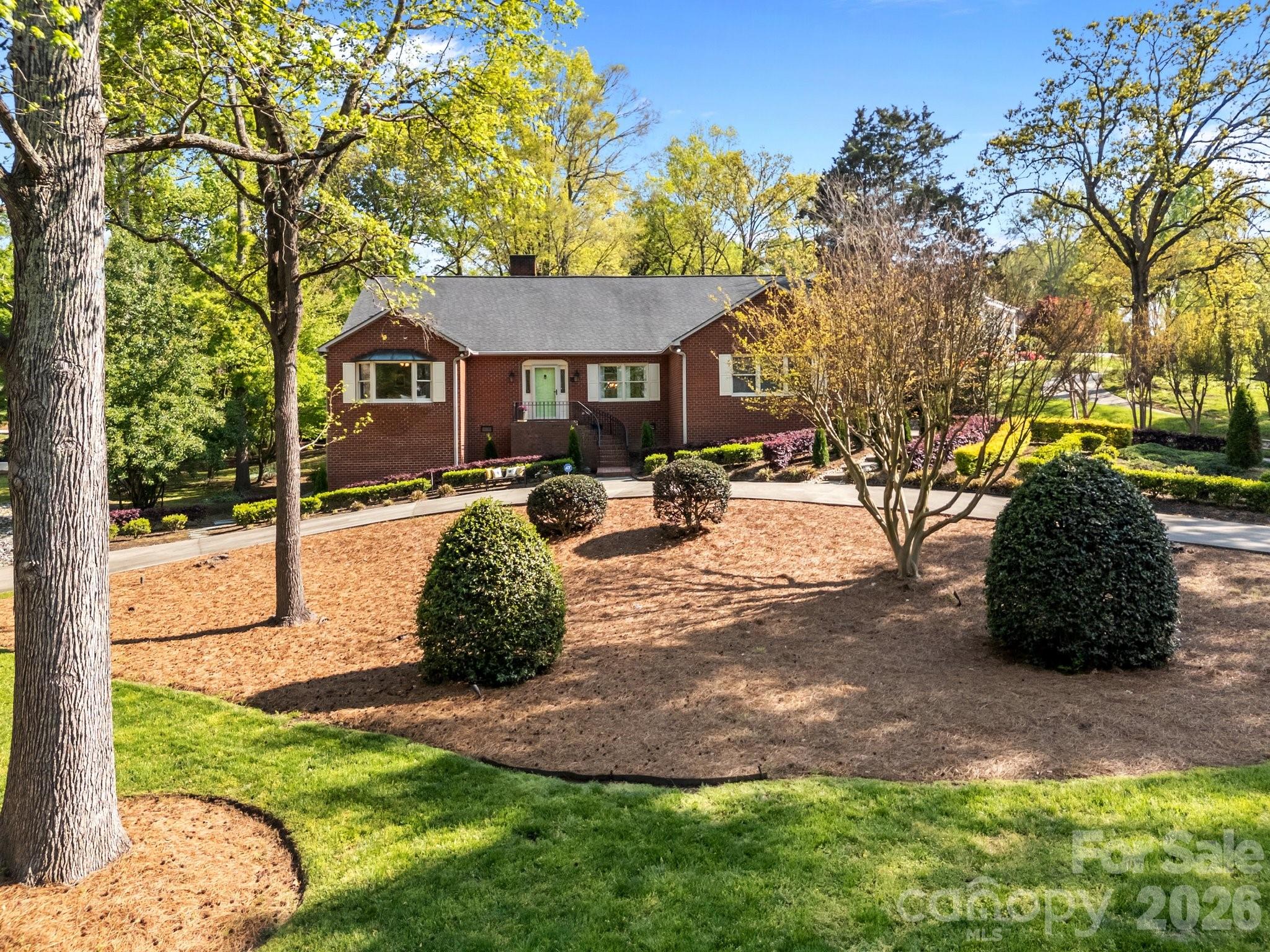 961 Confederate Avenue