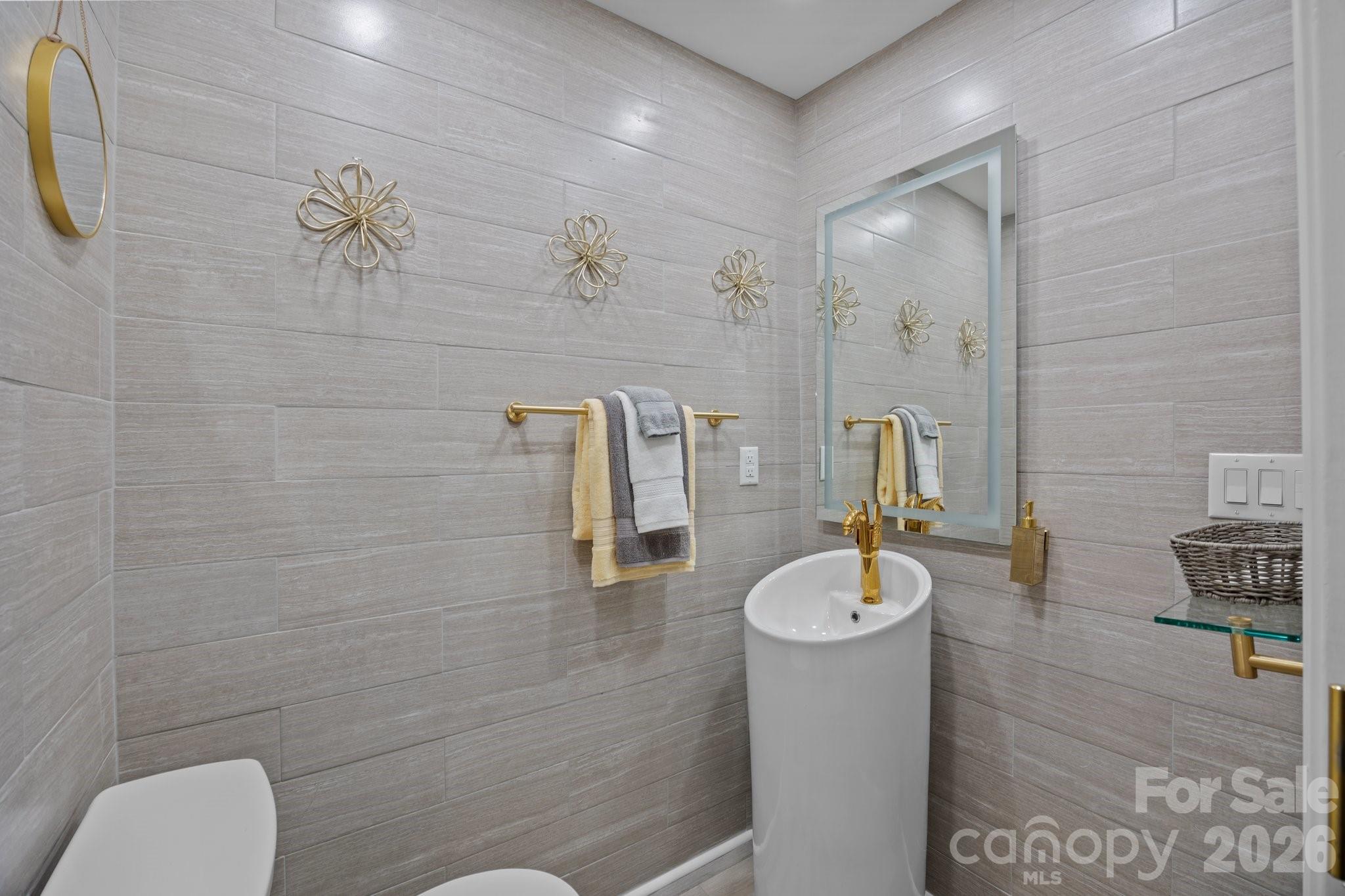 Country Club - Residential