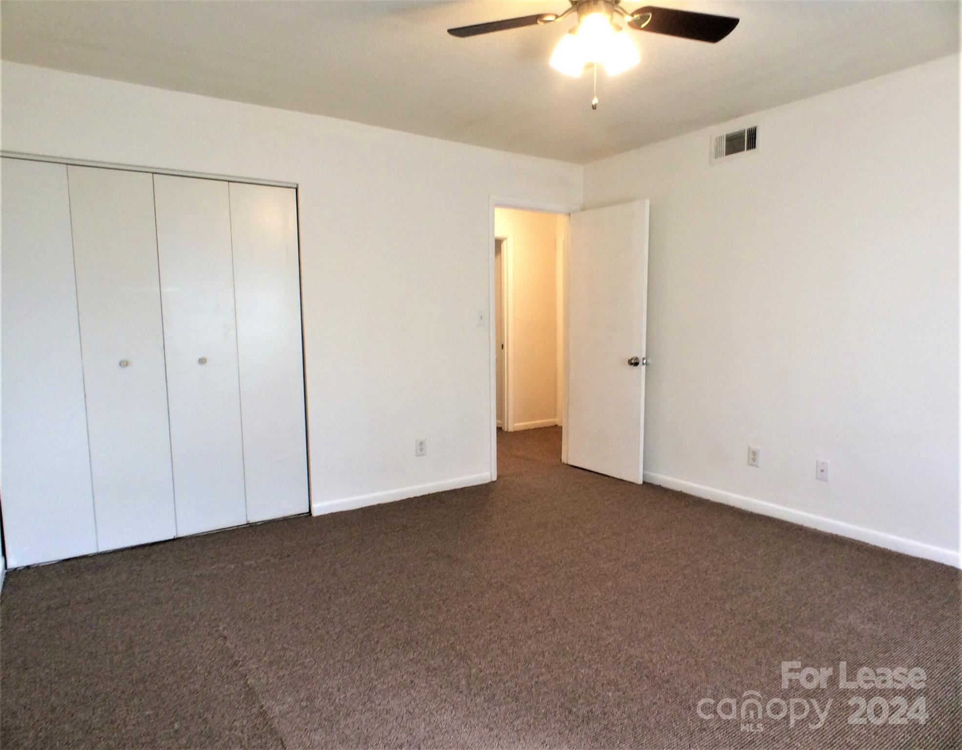 Pawtuckett on The Green - Residential Lease