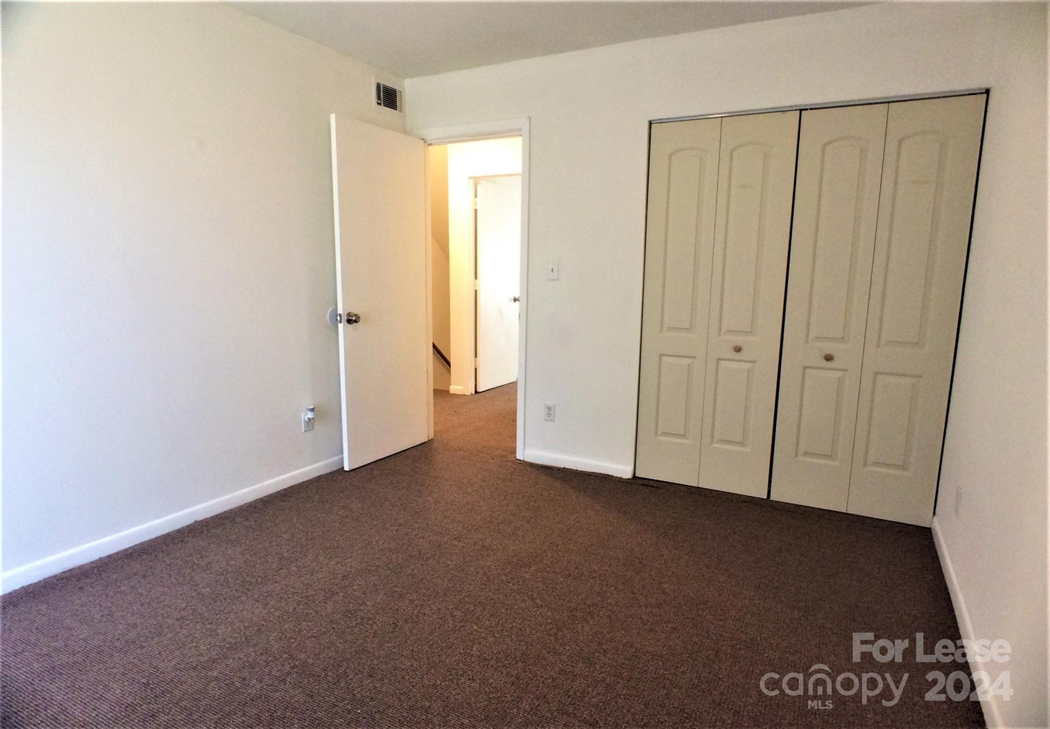 Pawtuckett on The Green - Residential Lease