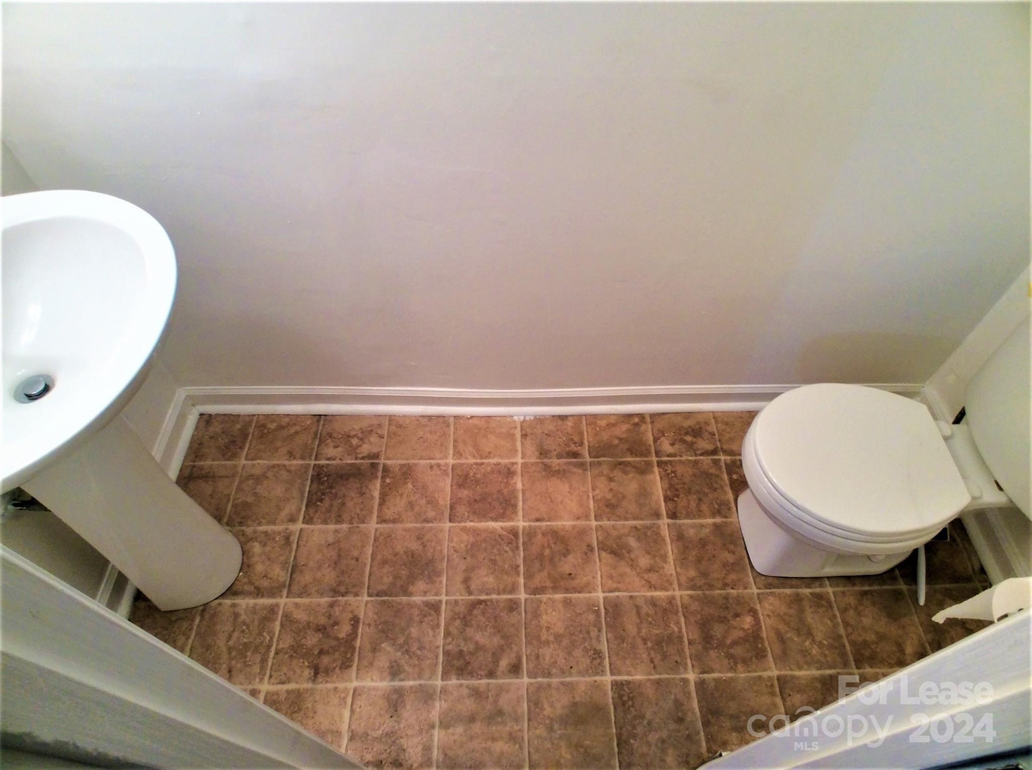 Pawtuckett on The Green - Residential Lease