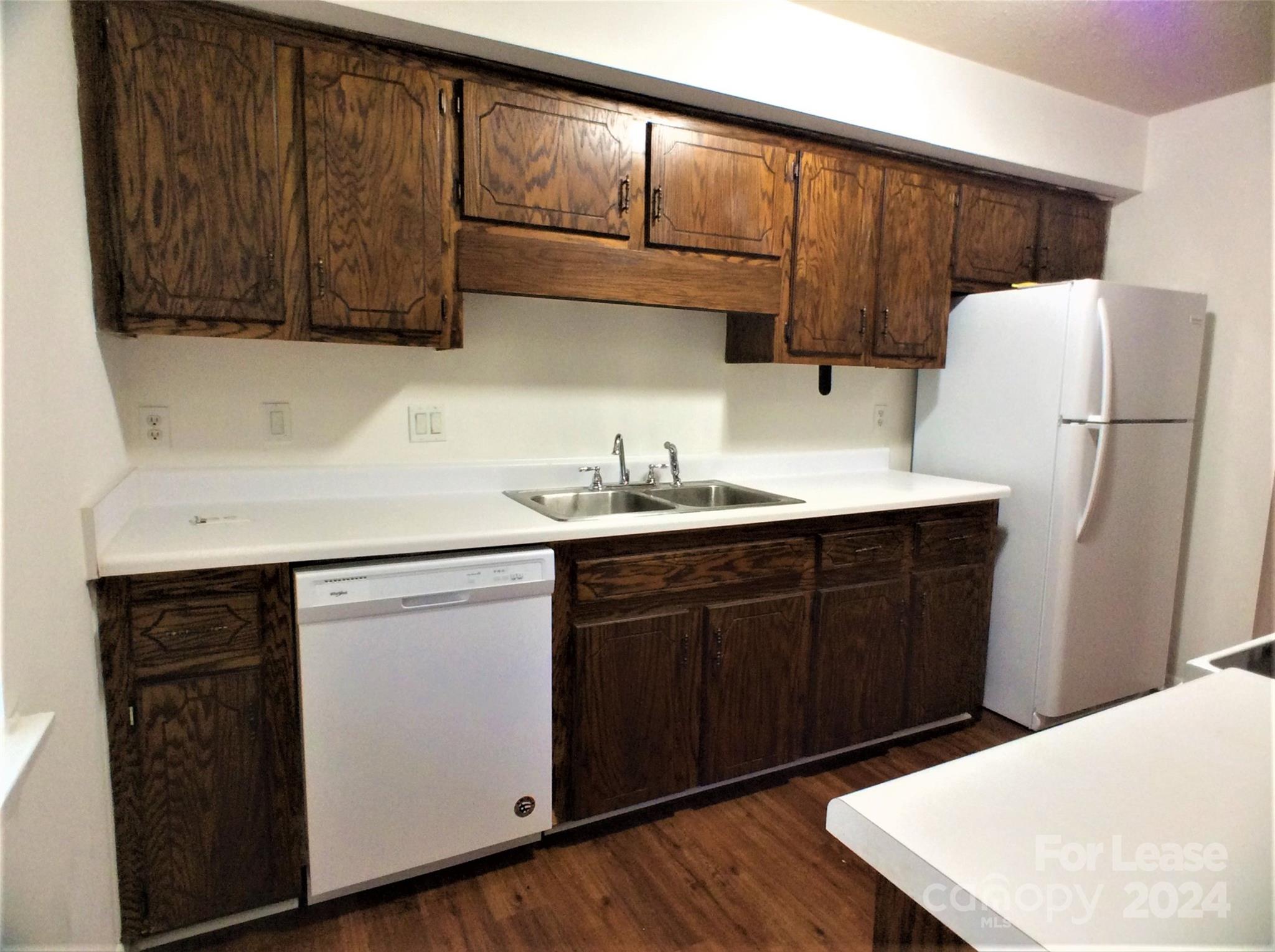 Pawtuckett on The Green - Residential Lease