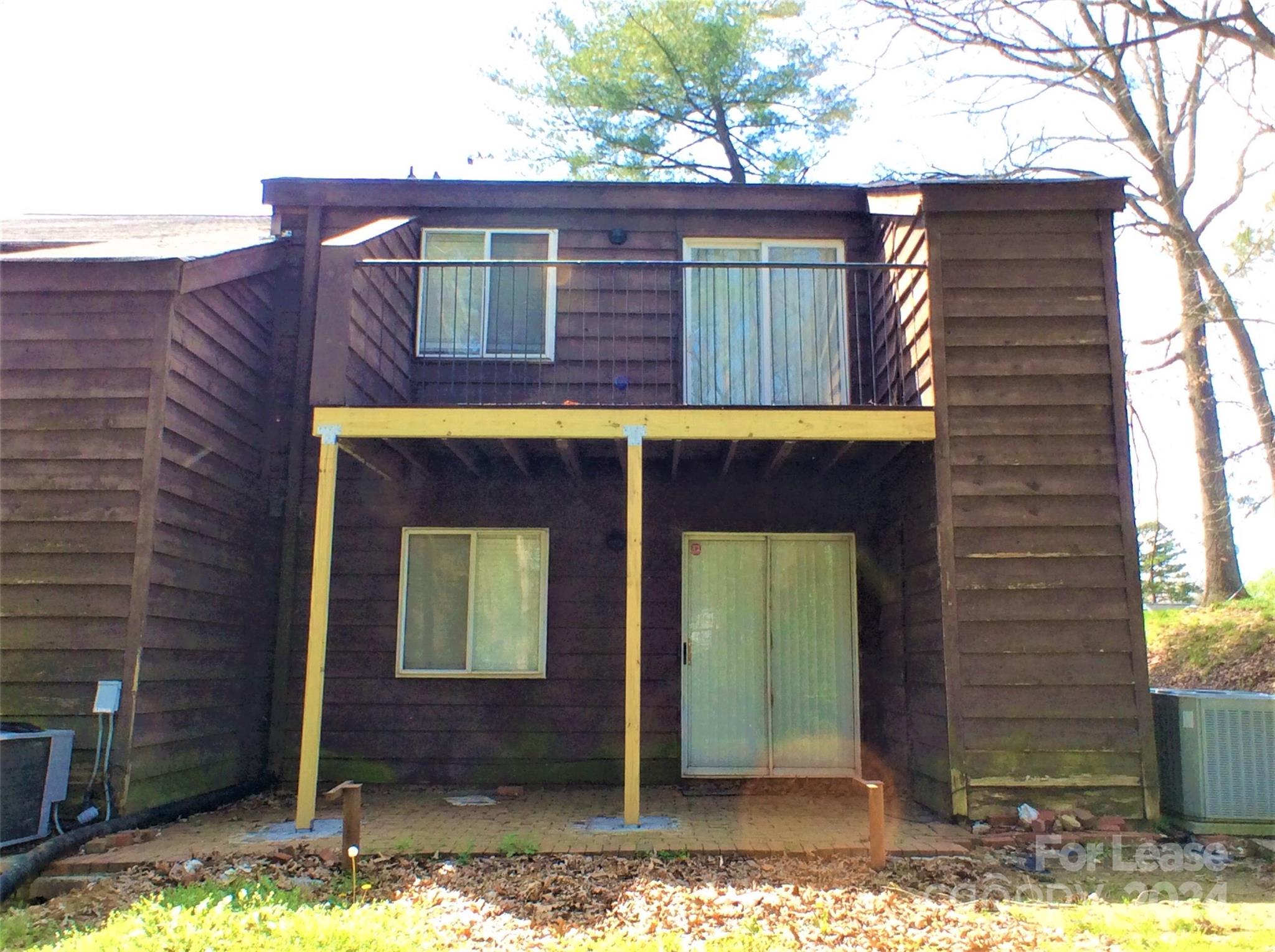 Pawtuckett on The Green - Residential Lease