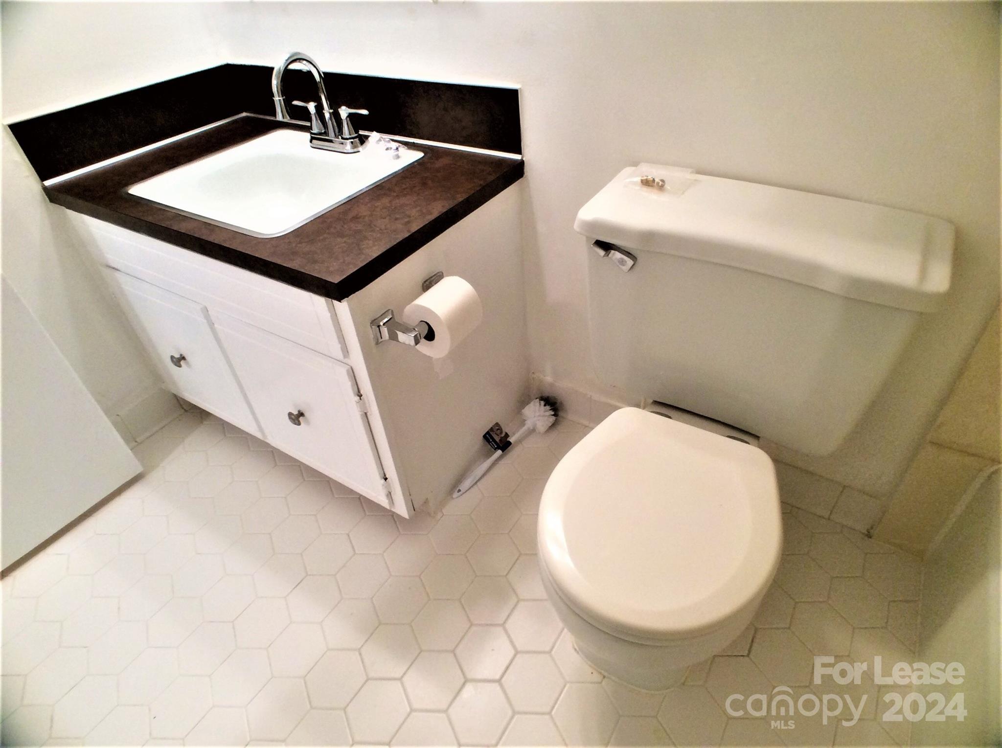 Pawtuckett on The Green - Residential Lease