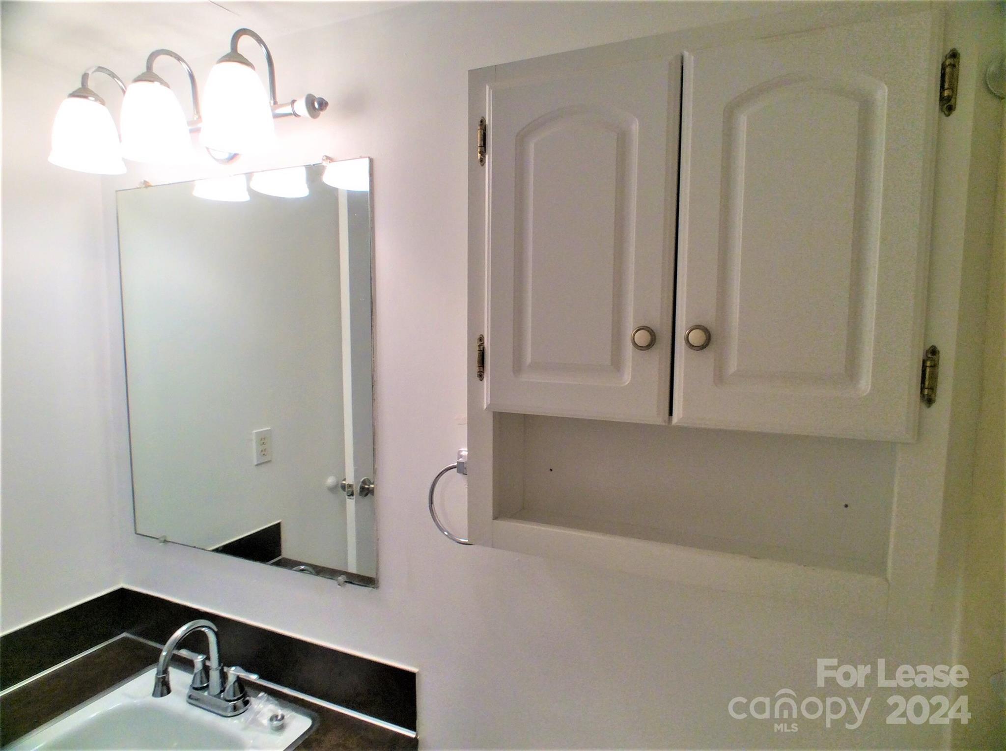 Pawtuckett on The Green - Residential Lease