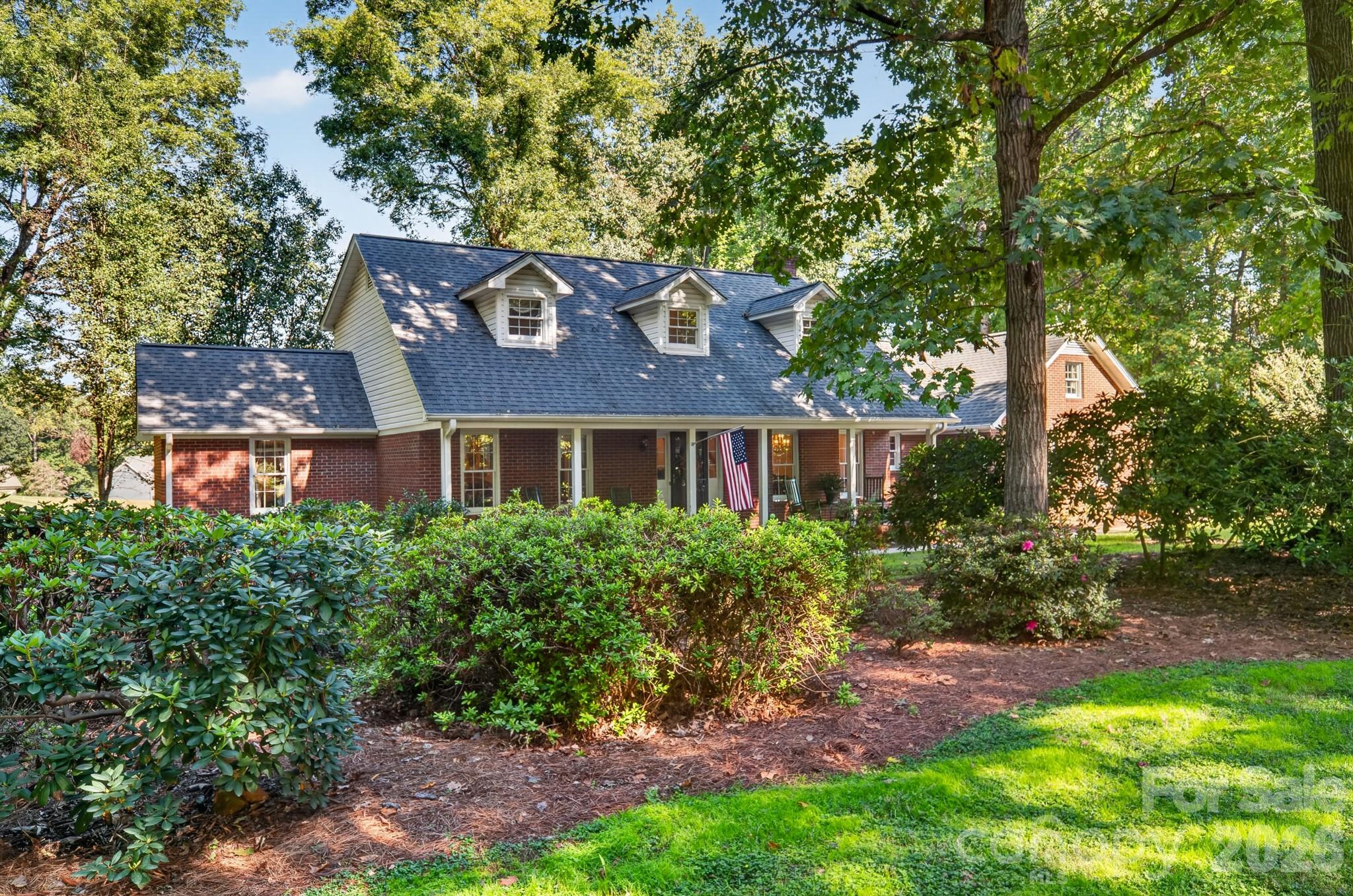 310 Travis Lane
