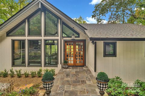 A home in Lake Toxaway