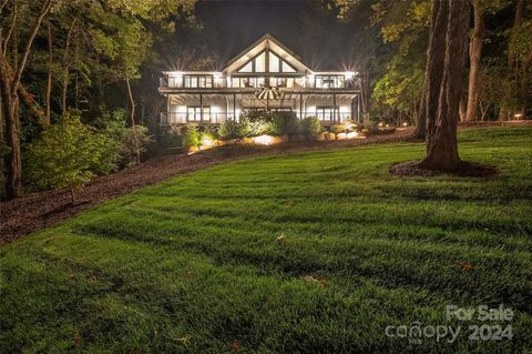 A home in Lake Toxaway