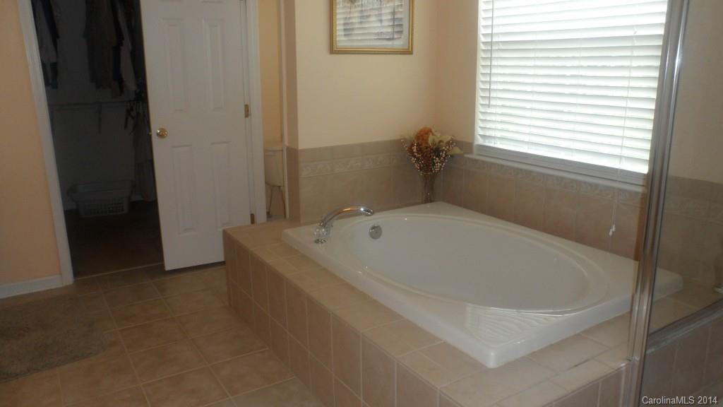 Autumn Cove At Lake Wylie - Residential Lease