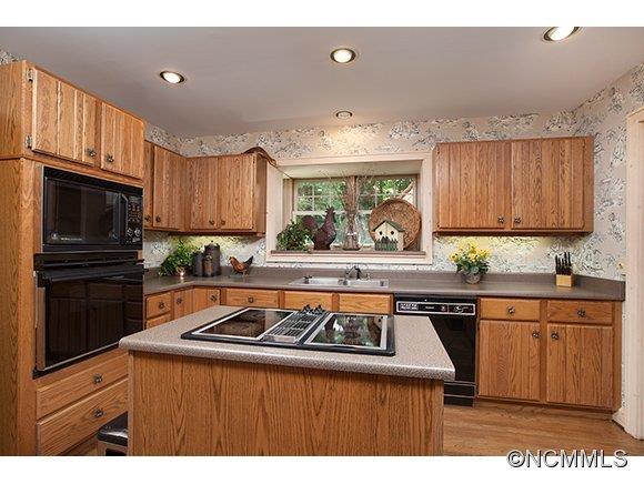 Wade Hampton - Residential