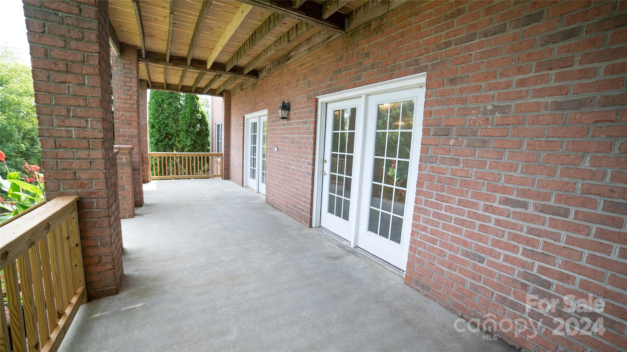 Granada Farms - Residential