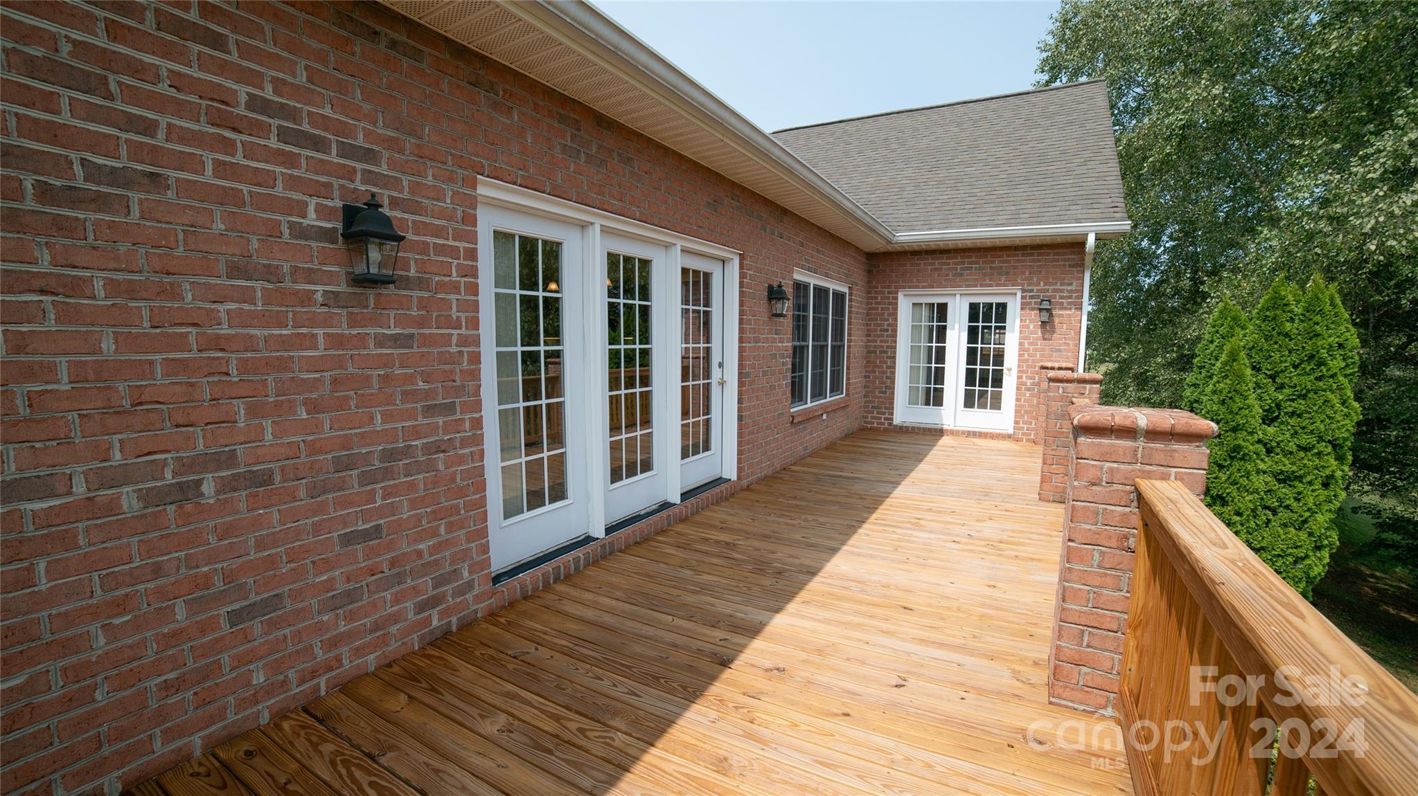 Granada Farms - Residential