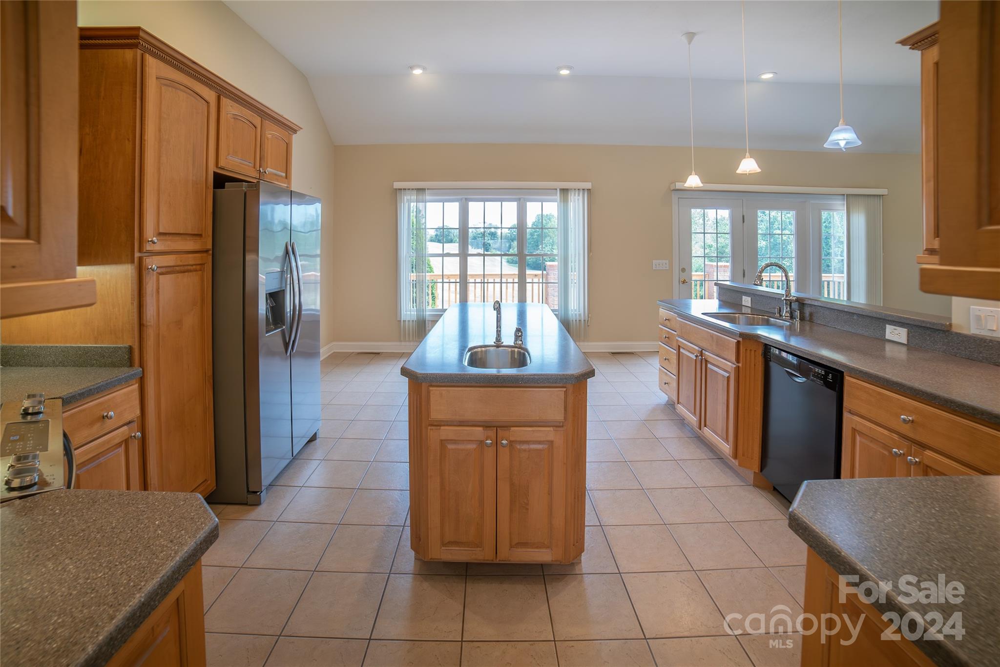 Granada Farms - Residential