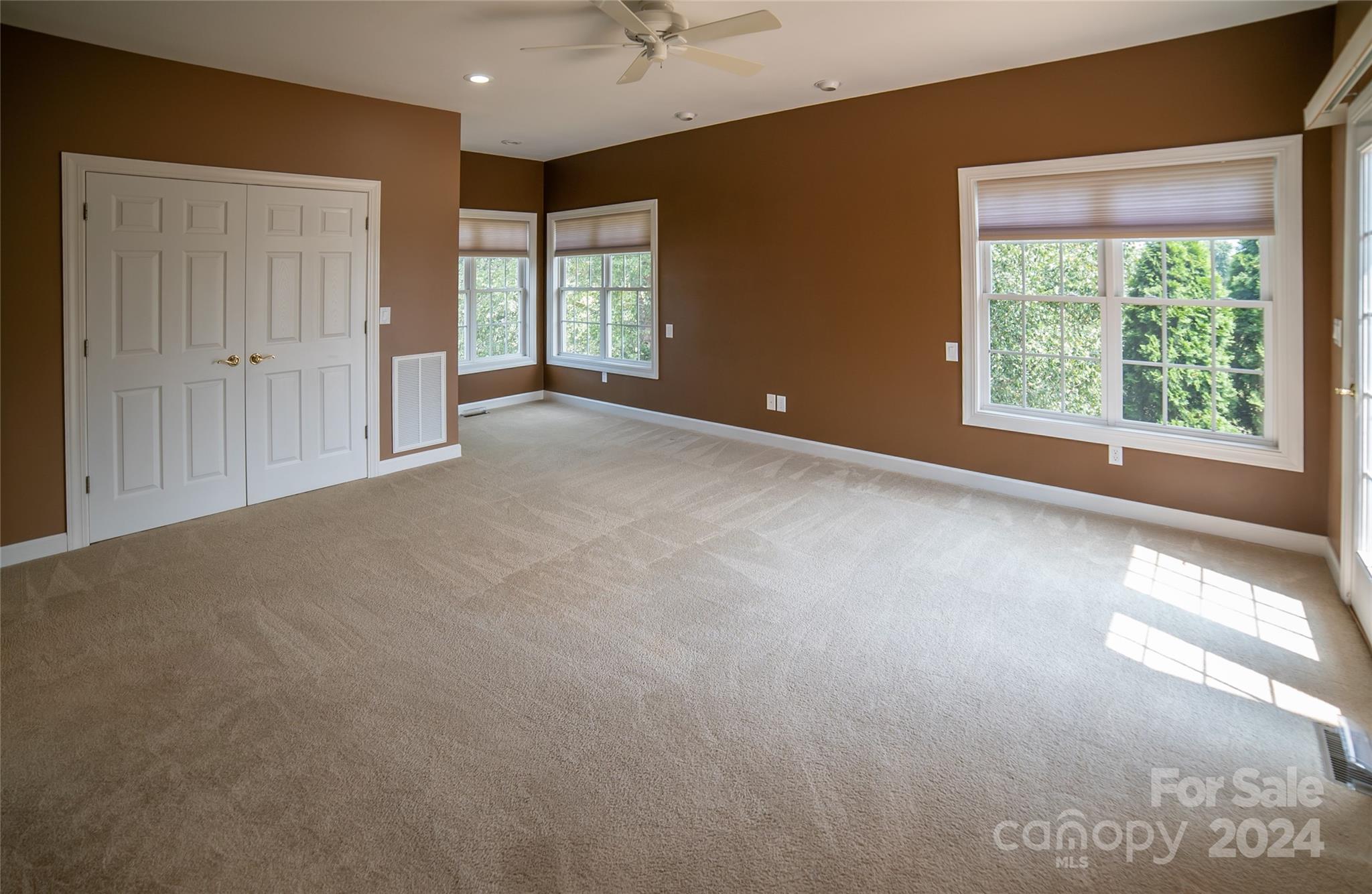 Granada Farms - Residential