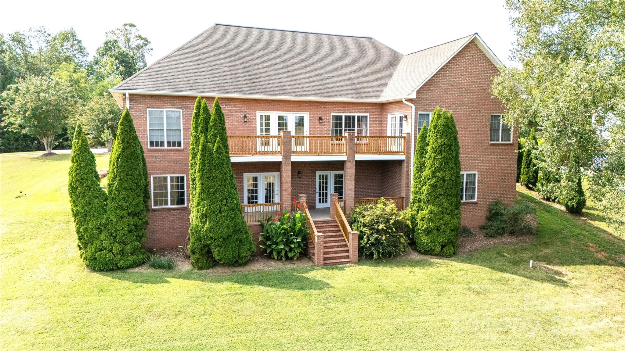 Granada Farms - Residential