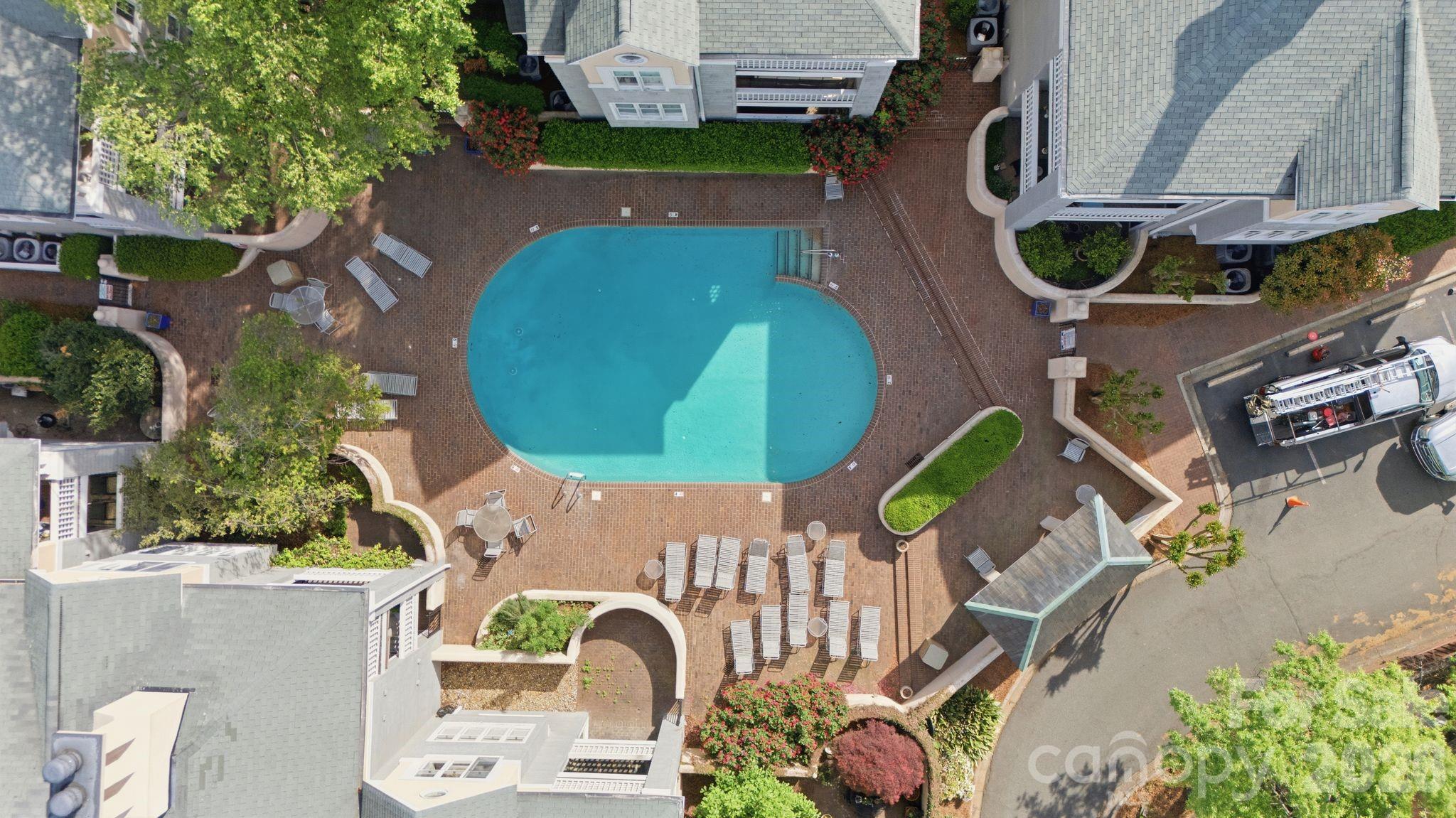 Queens Station - Residential