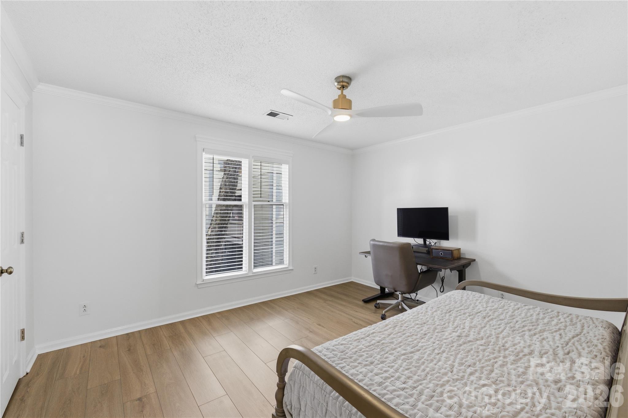 Queens Station - Residential