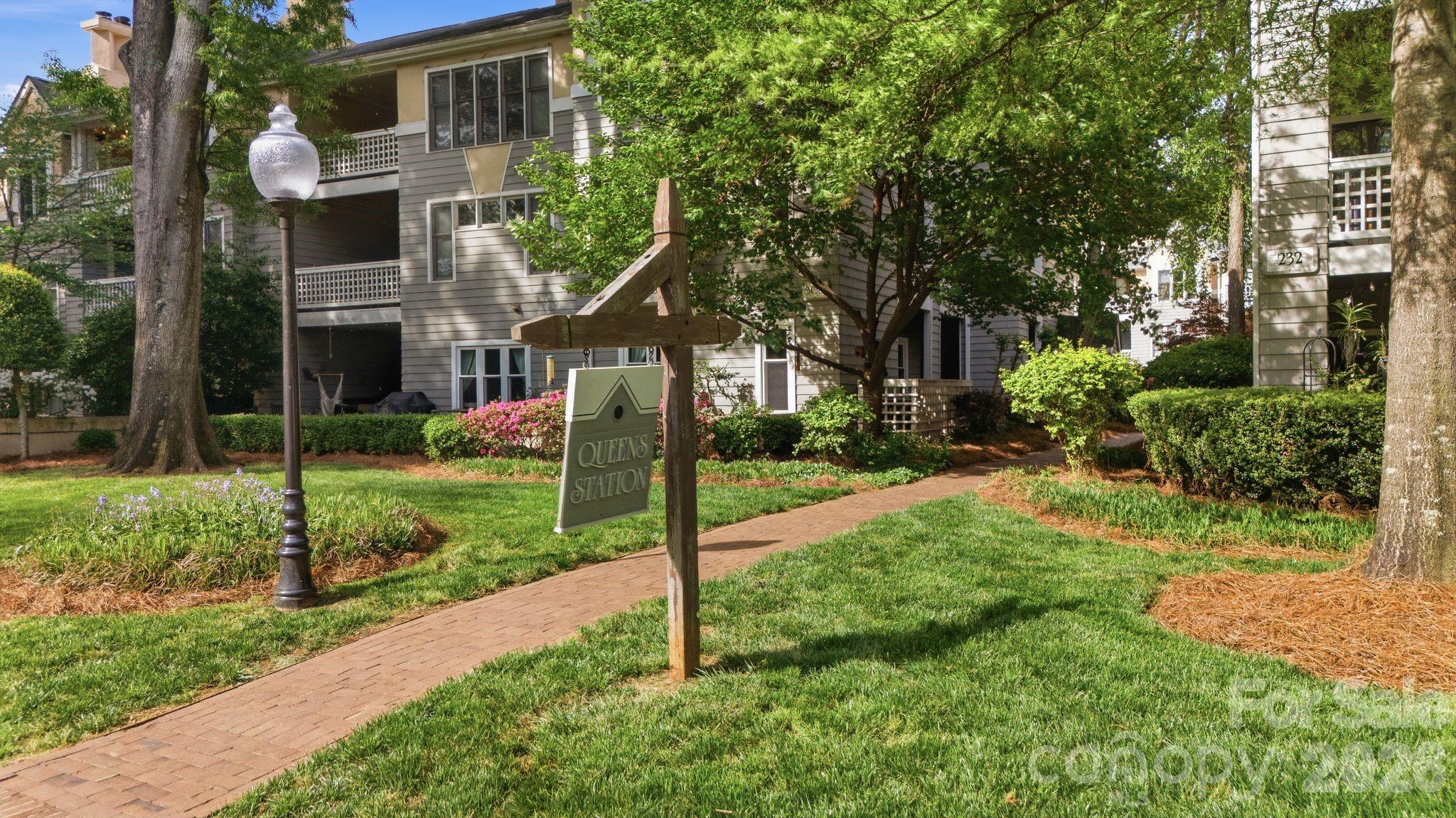 Queens Station - Residential