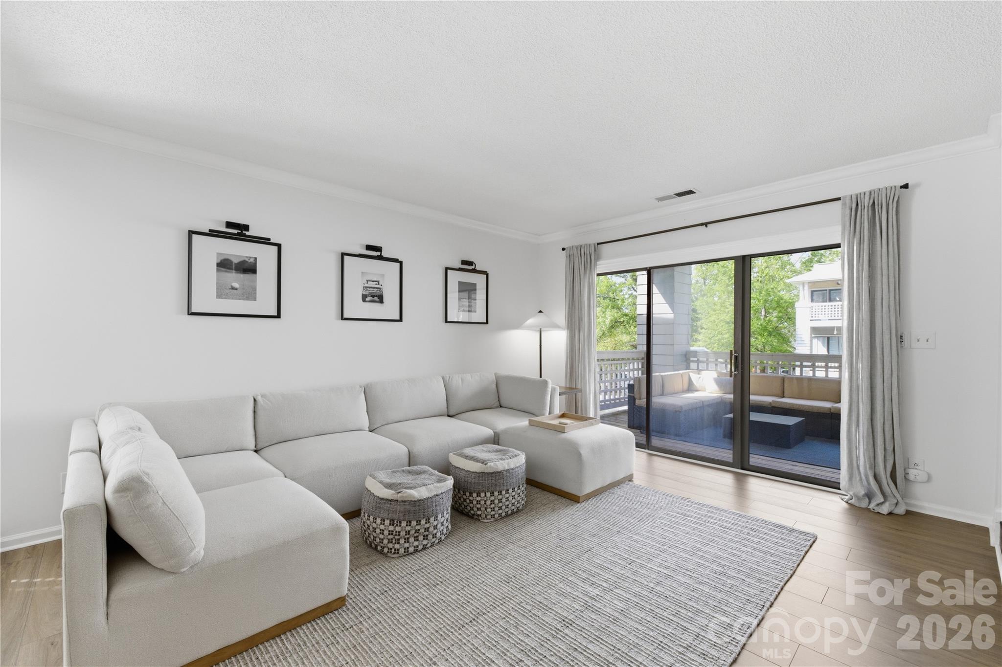 Queens Station - Residential